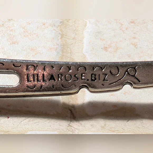 Lila Rose Silver Infinity Hair Clip - Picture 3 of 3